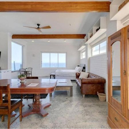 Upscale Cliffside Studio With Ocean Views North Bondi Sydney Kültér fotó