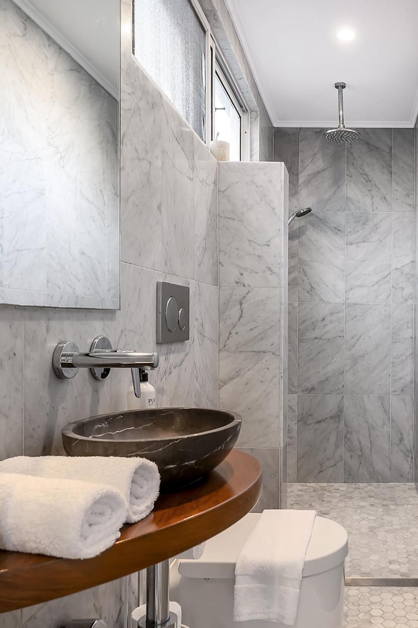 Upscale Cliffside Studio With Ocean Views North Bondi Sydney Kültér fotó